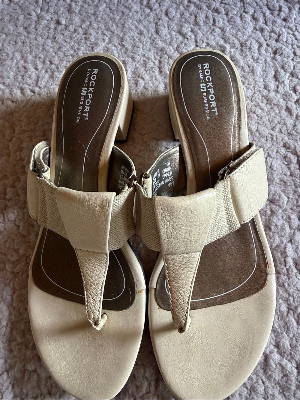 Rockport Cream Leather Thong Mule Sandals